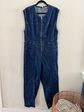 Universal Thread Dark Blue Denim Sleeveless Jumpsuit with Front Zip